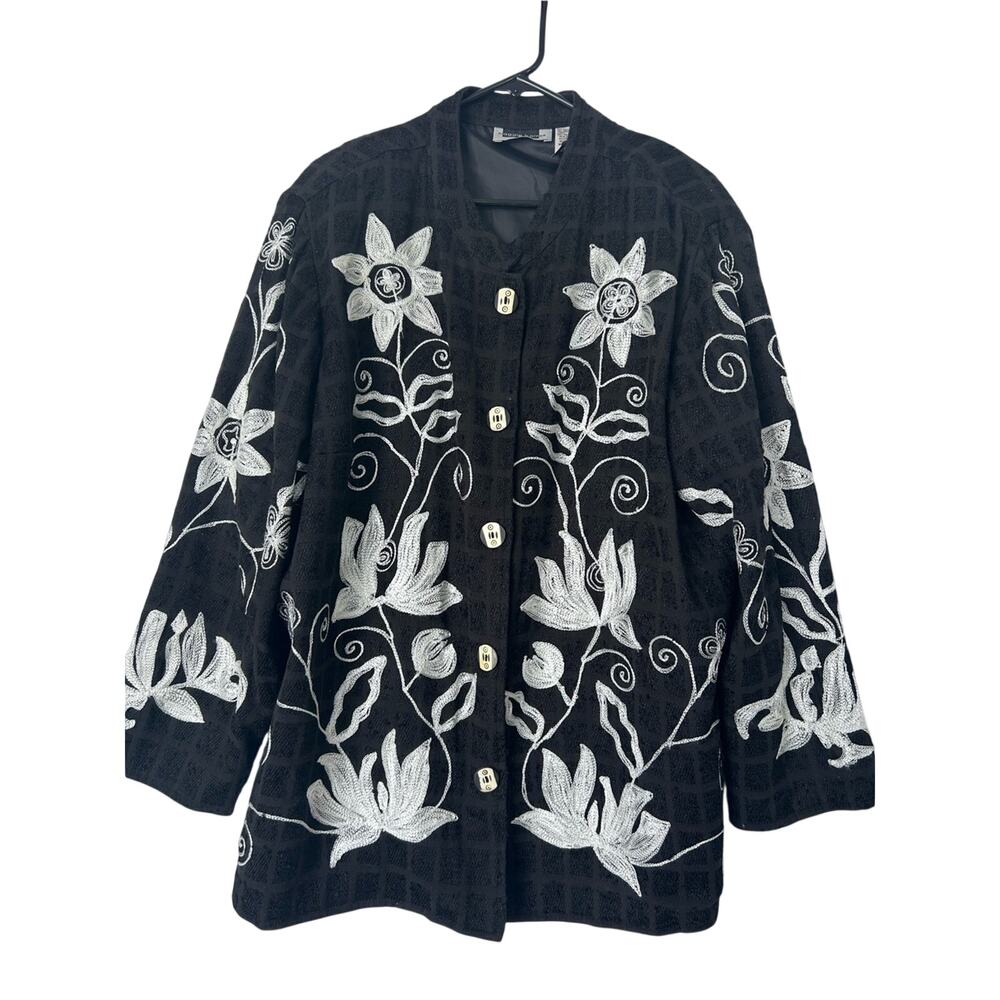 Maggie Barnes Women’s Jacket with White Floral Embroidery Size 2X